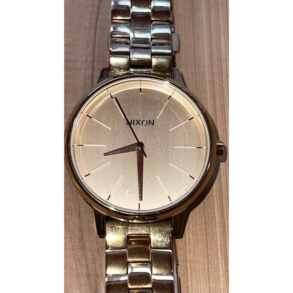 MAN'S Nixon "Moving Out" The Kensington Gold Tone SS Quartz Watch 15G